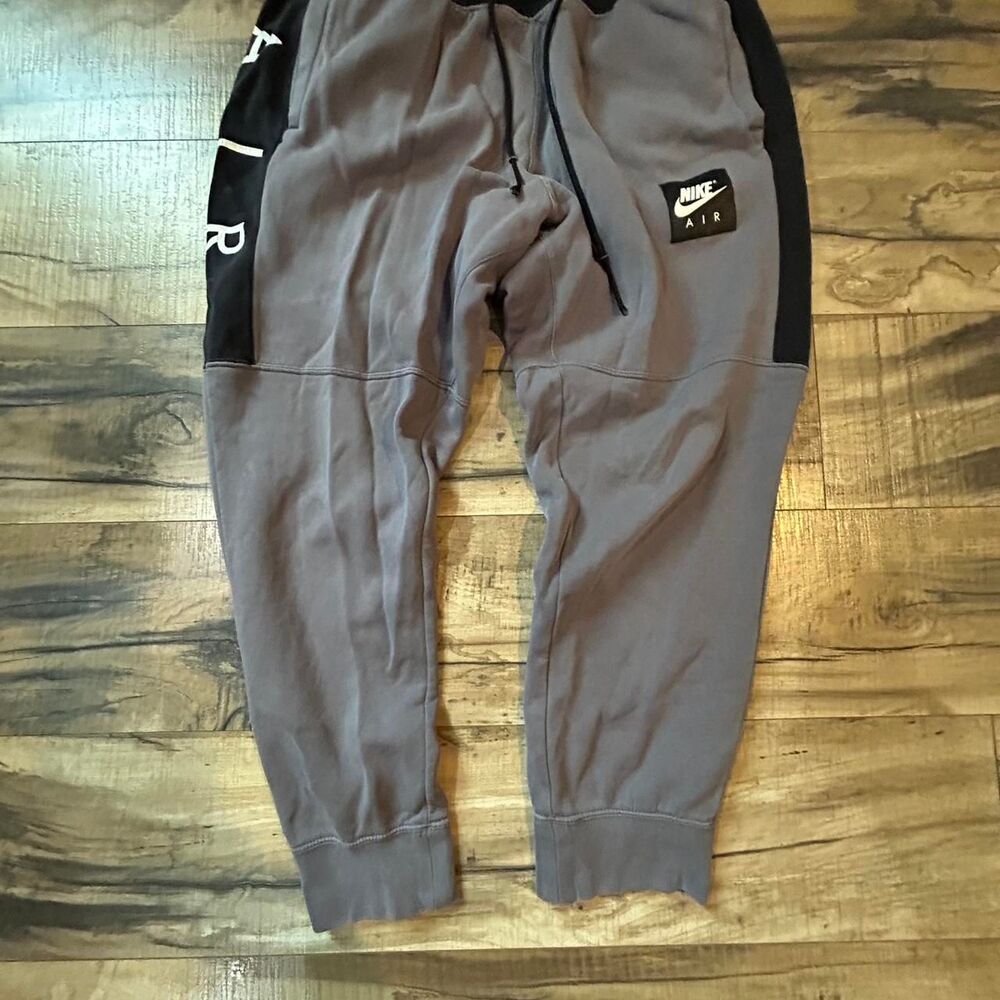 Nike Women's Grey and Brown Joggers-tracksuits